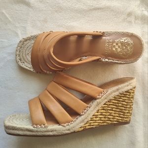 Vince Camuto Size 8 Molisana Wedge Light Cognac Color
